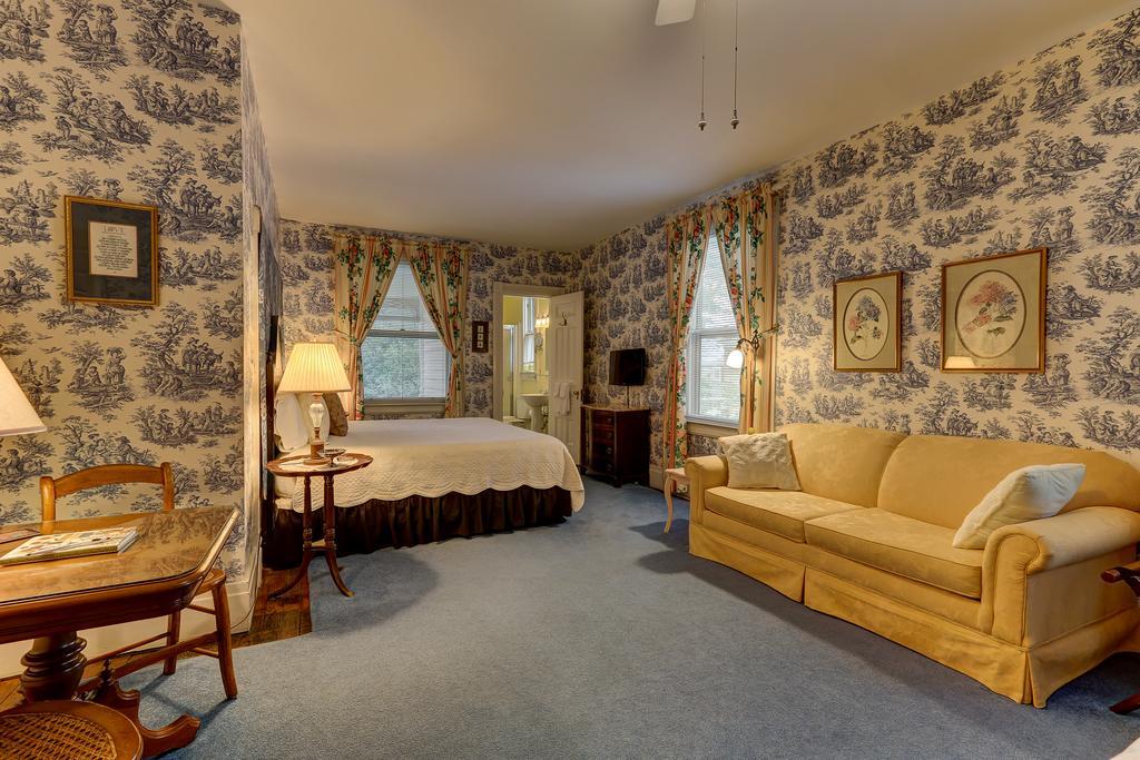 C.W. Worth House Bed And Breakfast 威尔明顿 客房 照片