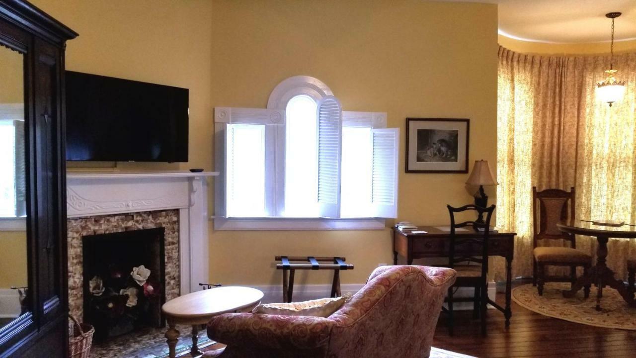 C.W. Worth House Bed And Breakfast 威尔明顿 外观 照片