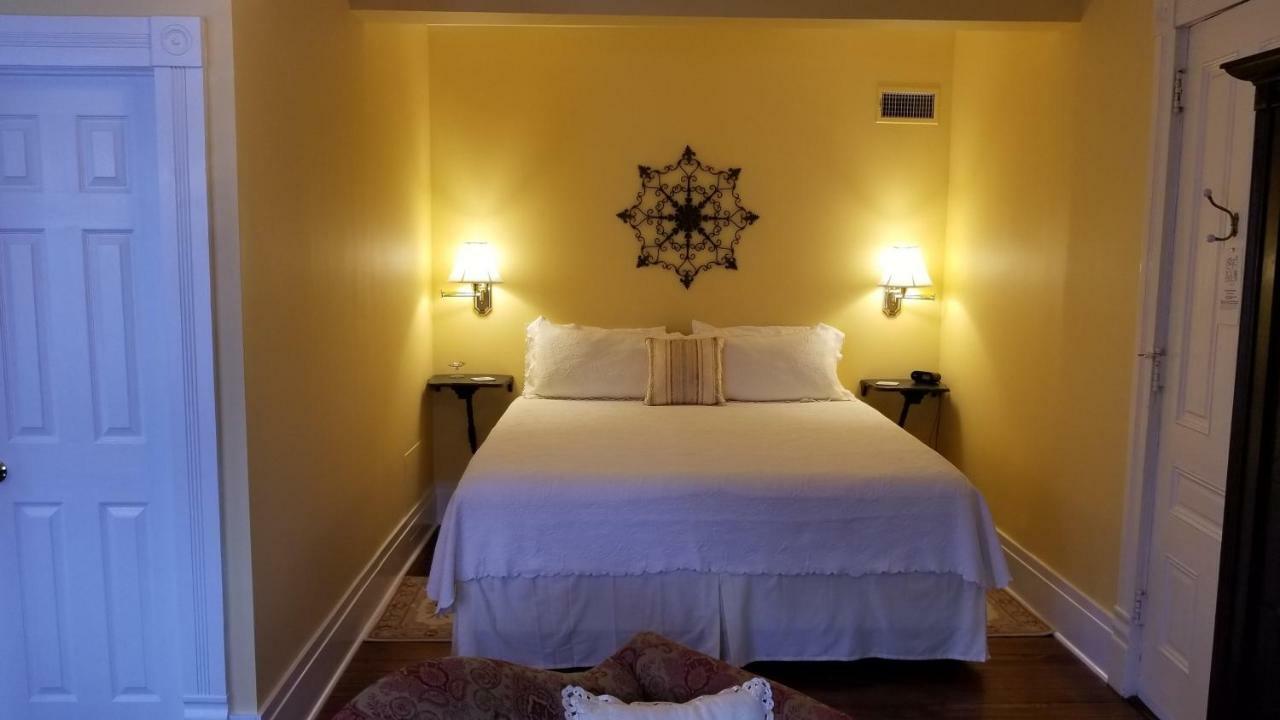C.W. Worth House Bed And Breakfast 威尔明顿 外观 照片